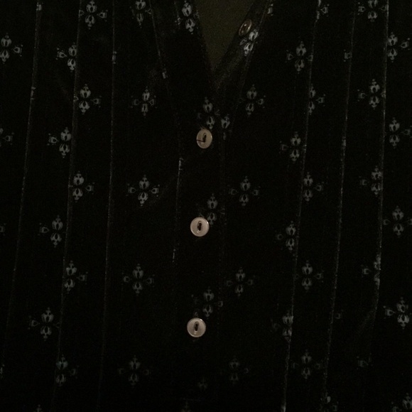 Tunic - Picture 2 of 3